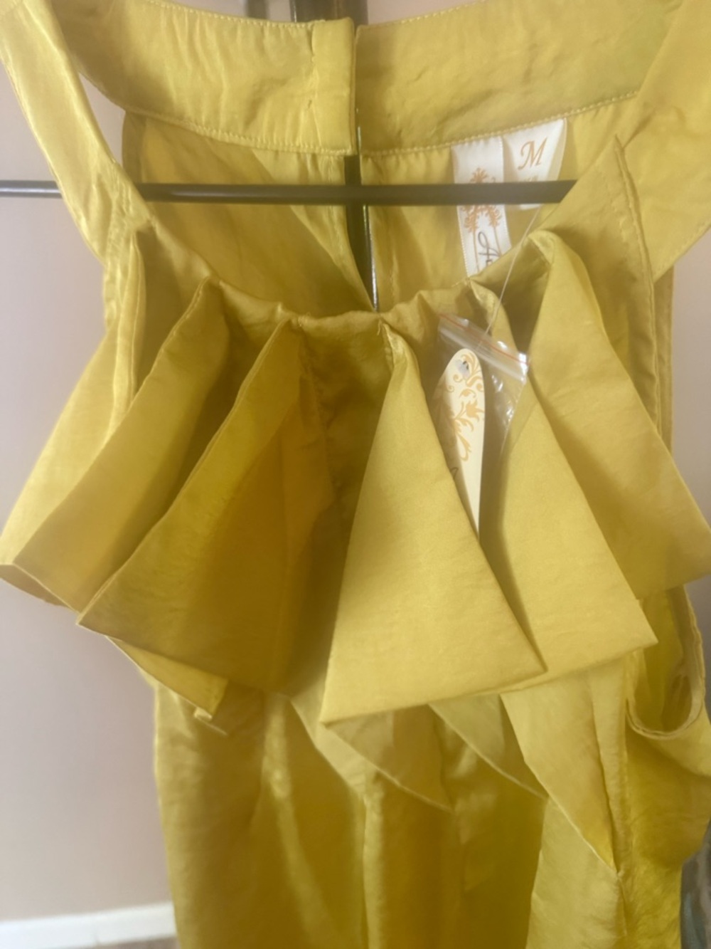 A DIVA Ruffle blouse - Picture 8 of 8